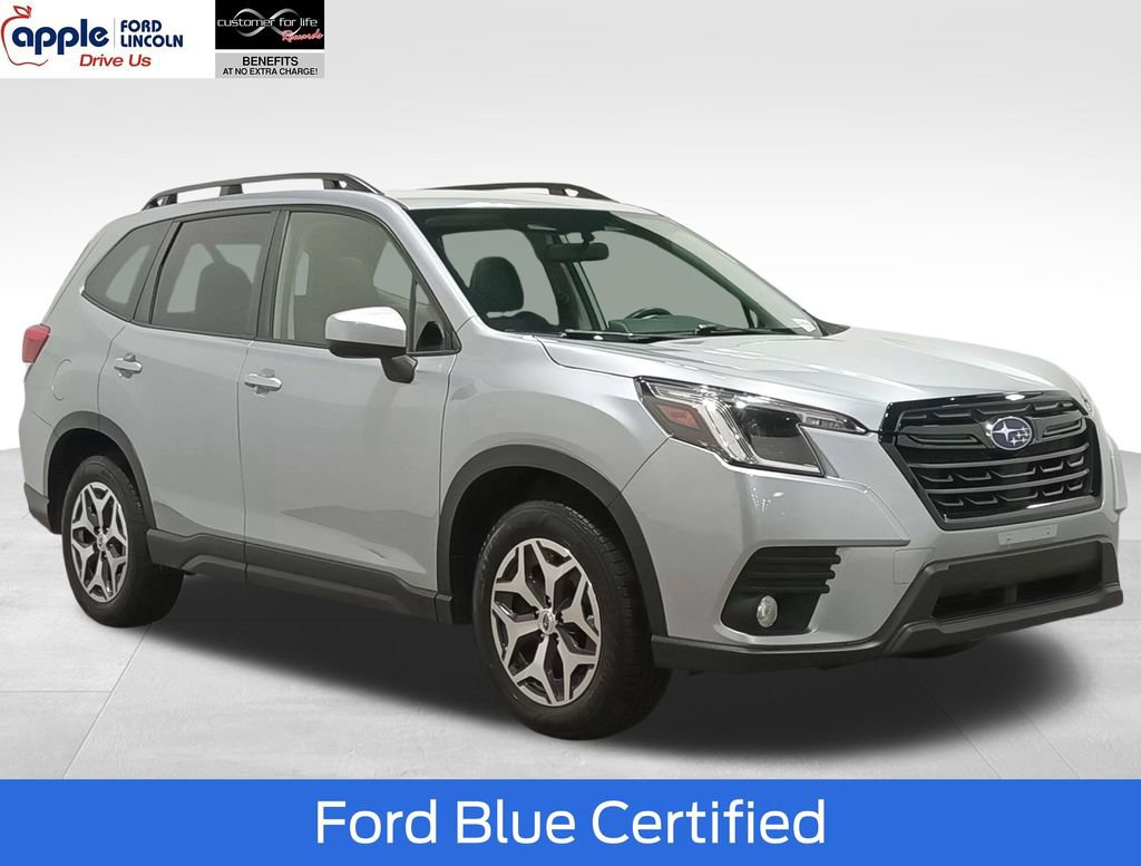 Used 2022 Subaru Forester Premium AWD/4WD image 1