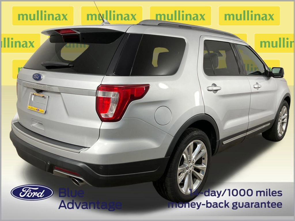 Certified 2018 Ford Explorer XLT w/ Equipment Group 202A image 5