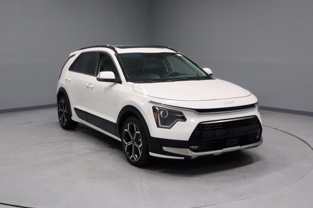 Used 2025 Kia Niro EX Touring