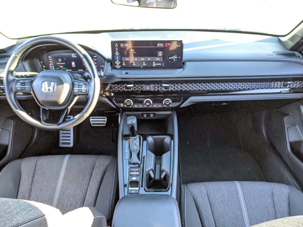 Used 2024 Honda Accord Sport image 7