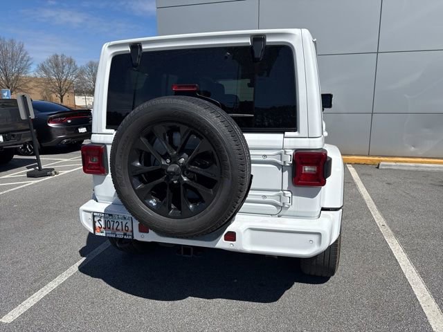 Used 2022 Jeep Wrangler Unlimited Sahara image 2