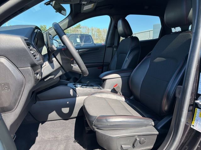 Certified 2023 Ford Escape ST-Line Select w/ Tech Pack #2 image 16