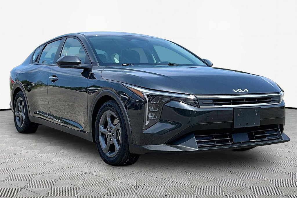 Used 2025 Kia K4 FWD image 12