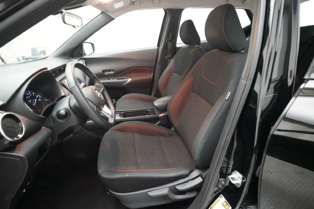 Used 2023 Nissan Kicks SR FWD image 7