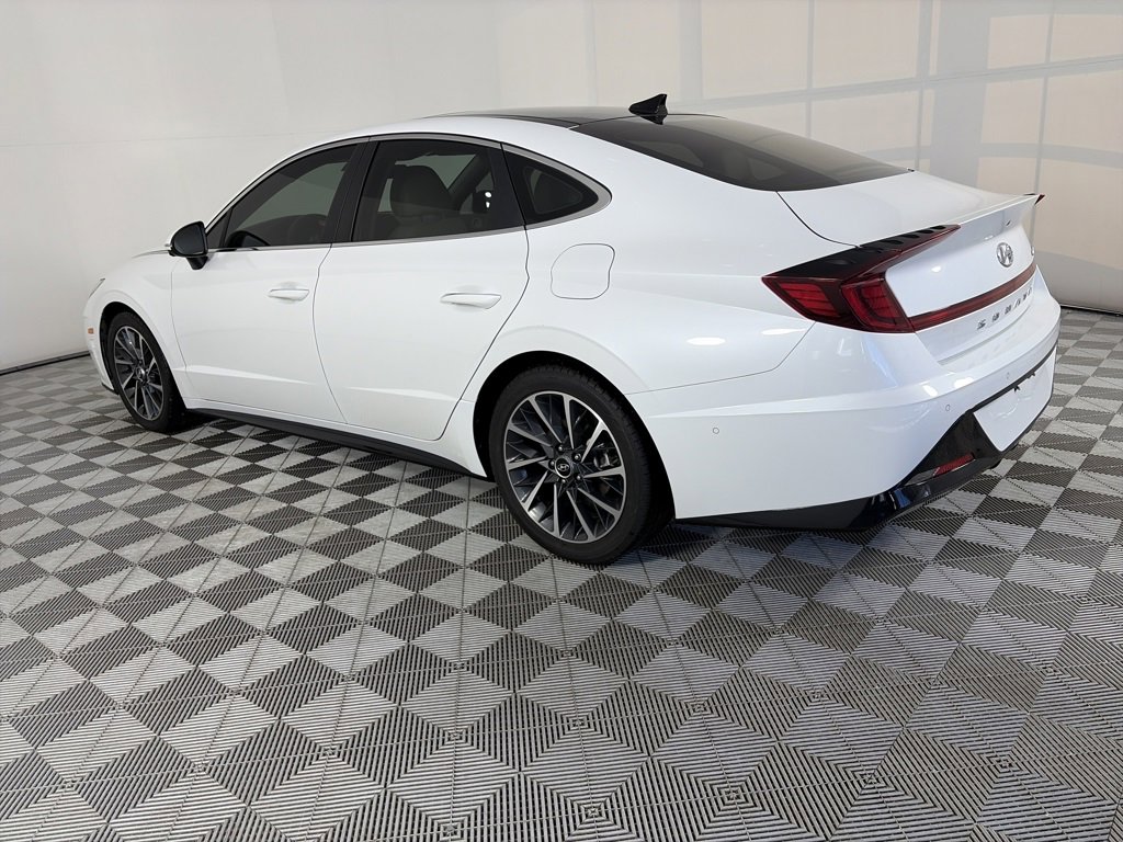 Used 2022 Hyundai Sonata Limited w/ Cargo Package image 5
