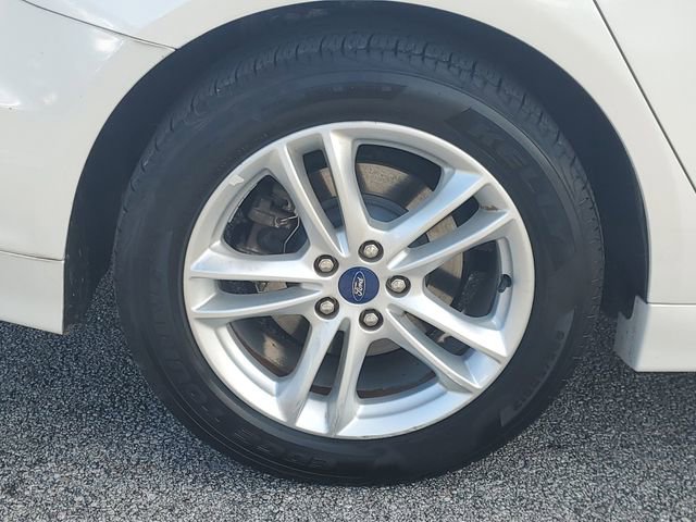 Certified 2018 Ford Fusion SE w/ Fusion SE Technology Package image 5