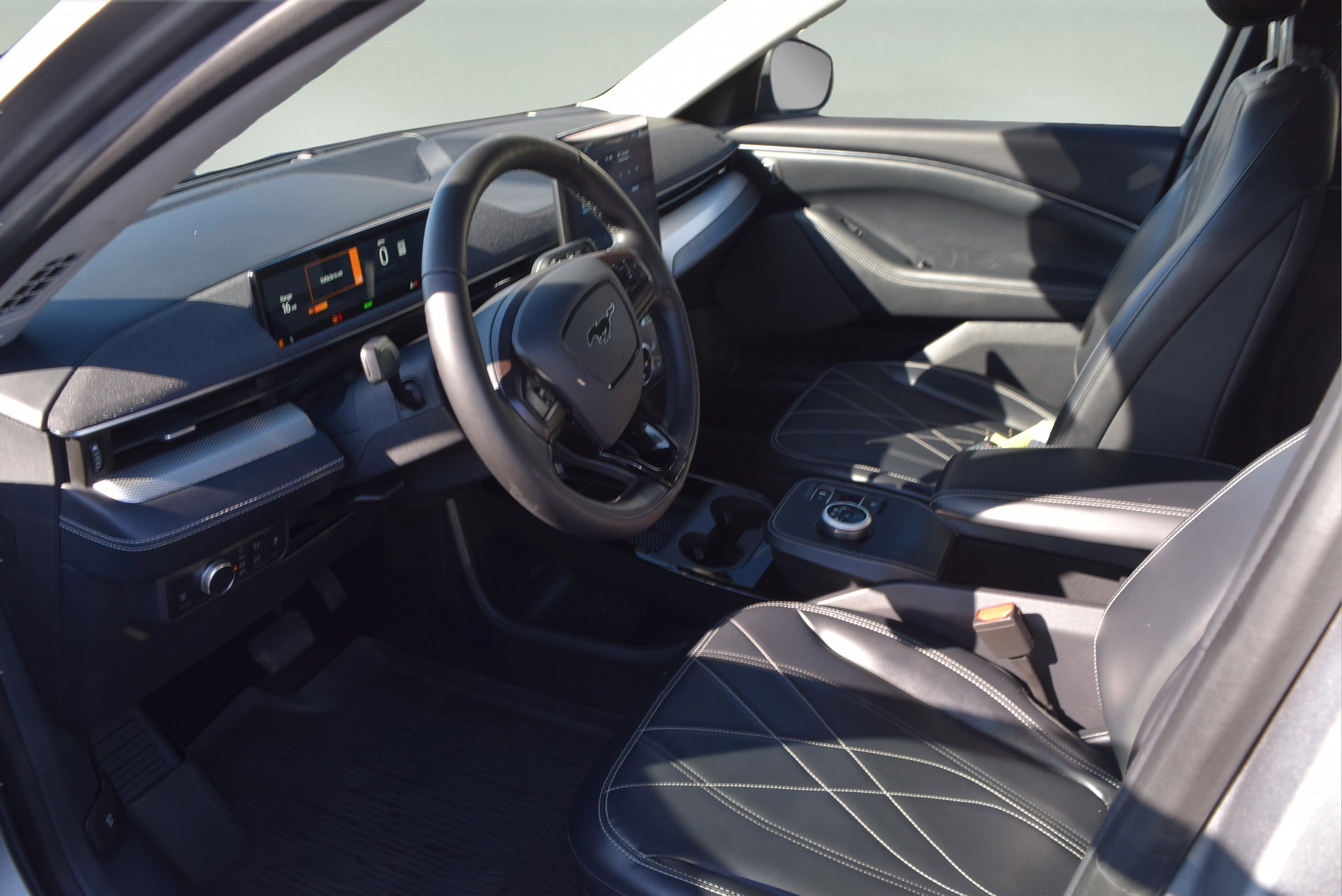 Certified 2021 Ford Mustang Mach-E Select w/ Comfort/Appearance Package AWD/4WD image 9