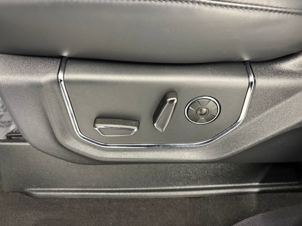 Certified 2024 Ford Expedition Max Platinum image 16