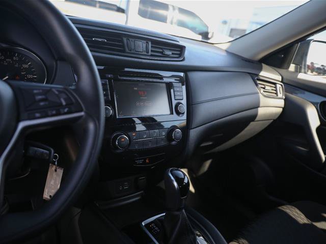 Used 2020 Nissan Rogue S AWD/4WD image 39