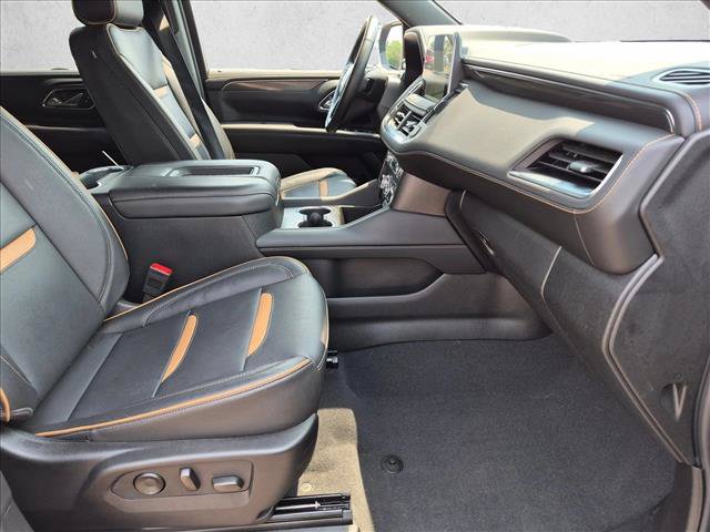 Used 2024 GMC Yukon AT4 w/ Technology Package AWD/4WD image 23