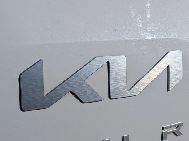 Used 2025 Kia Telluride S FWD image 33