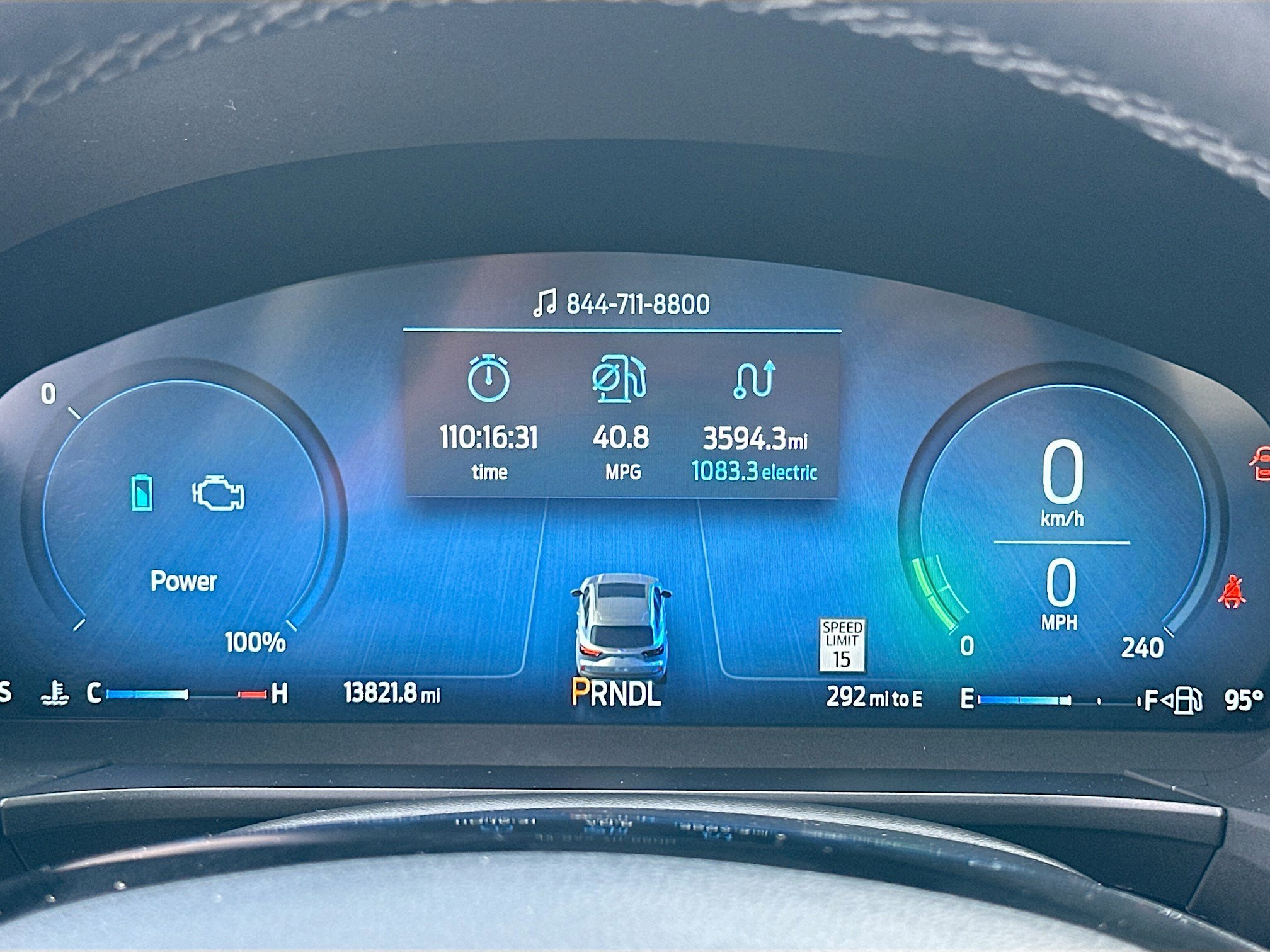 Certified 2025 Ford Escape Platinum w/ Premium Technology Package FWD image 12
