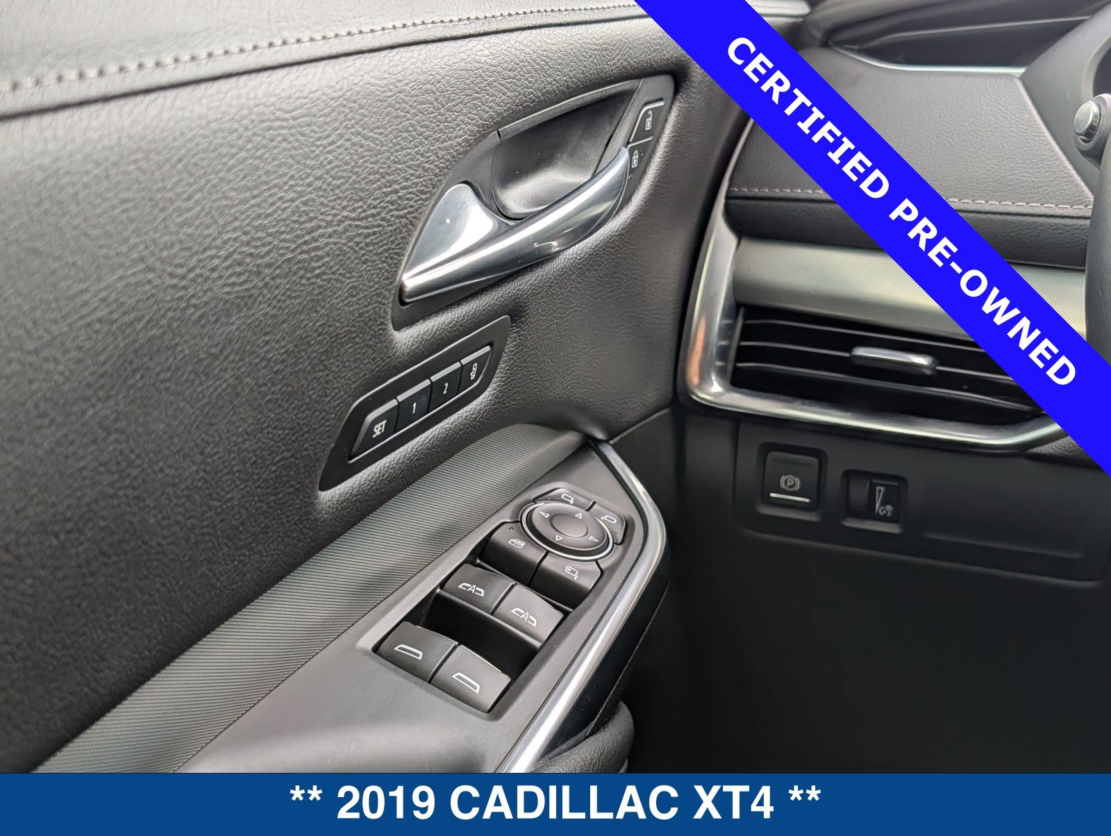 Used 2019 Cadillac XT4 Premium Luxury FWD image 25