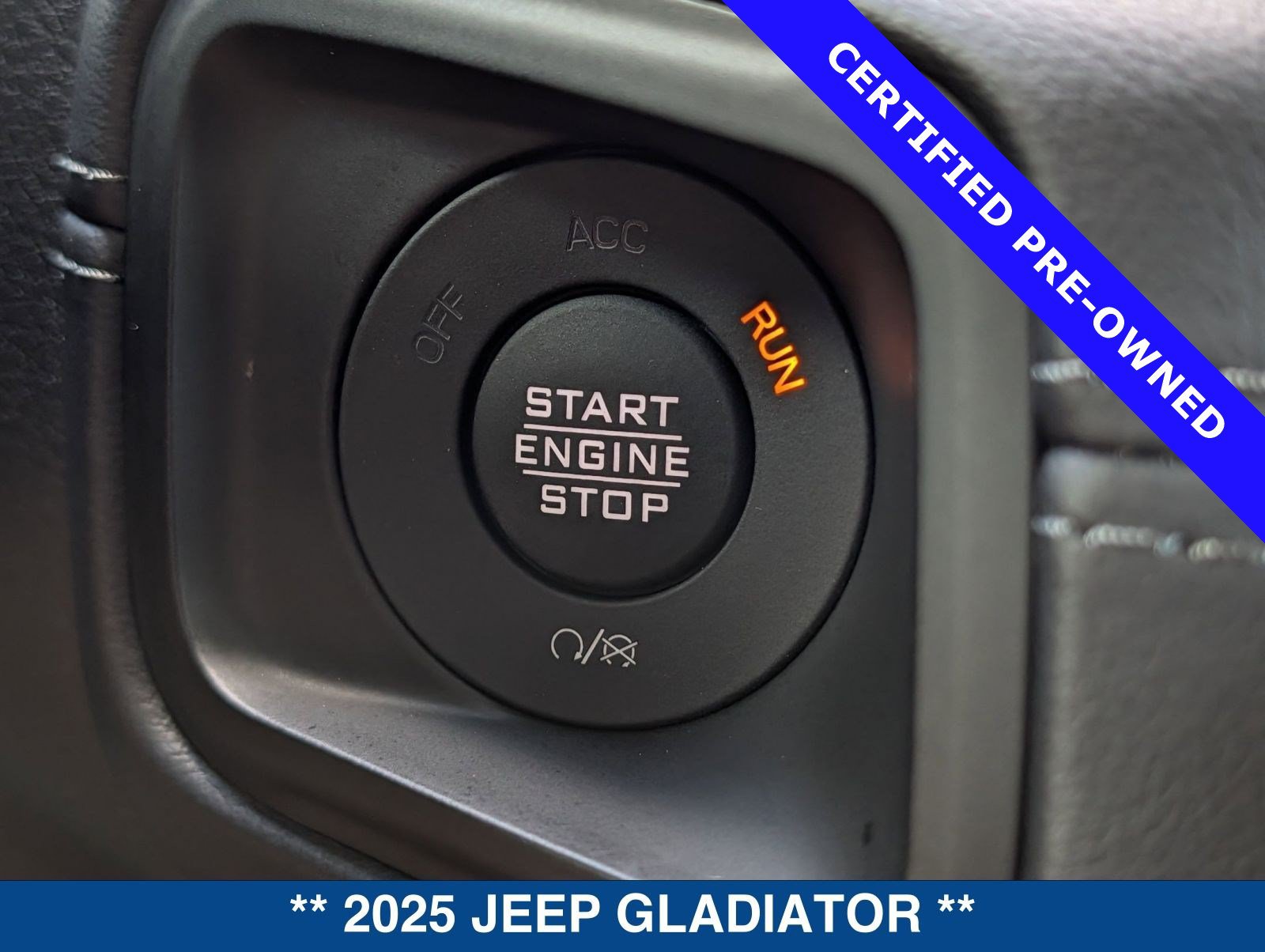 Used 2025 Jeep Gladiator Mojave w/ Safety Group AWD/4WD image 37