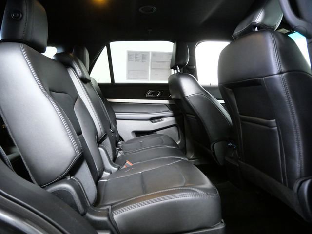 Certified 2018 Ford Explorer XLT w/ Equipment Group 202A AWD/4WD image 12