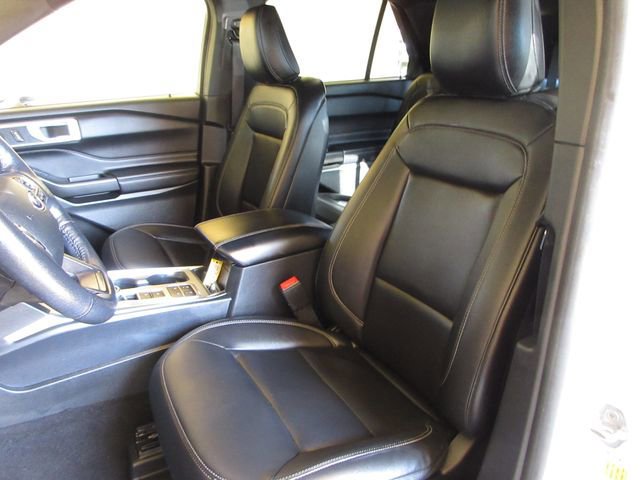 Certified 2020 Ford Explorer XLT w/ Equipment Group 202A image 12