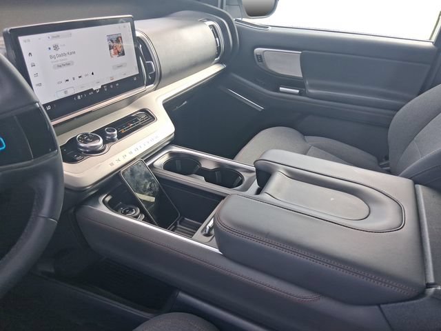 Certified 2025 Ford Expedition Max Active AWD/4WD image 15