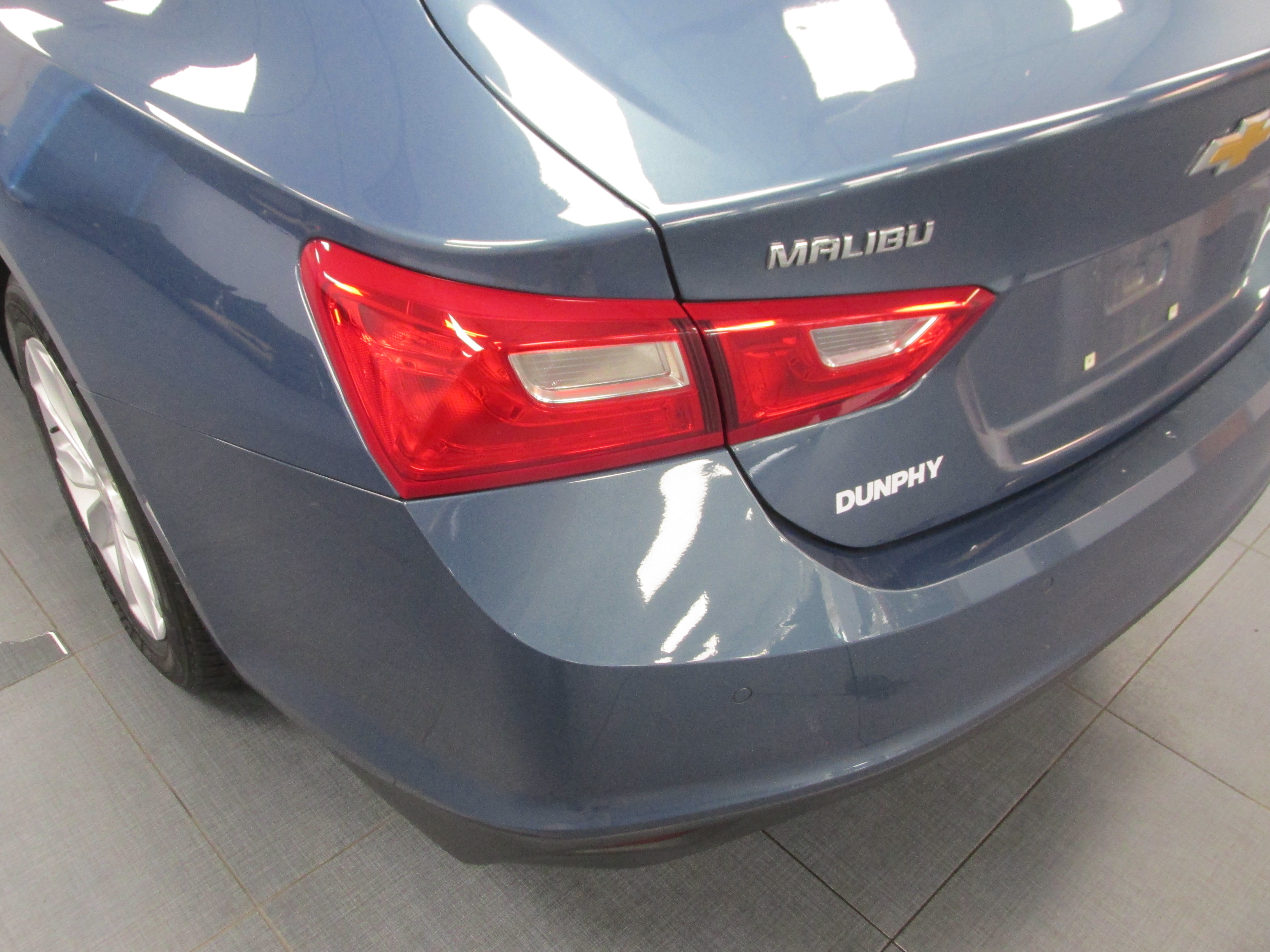 Used 2025 Chevrolet Malibu LT FWD image 12