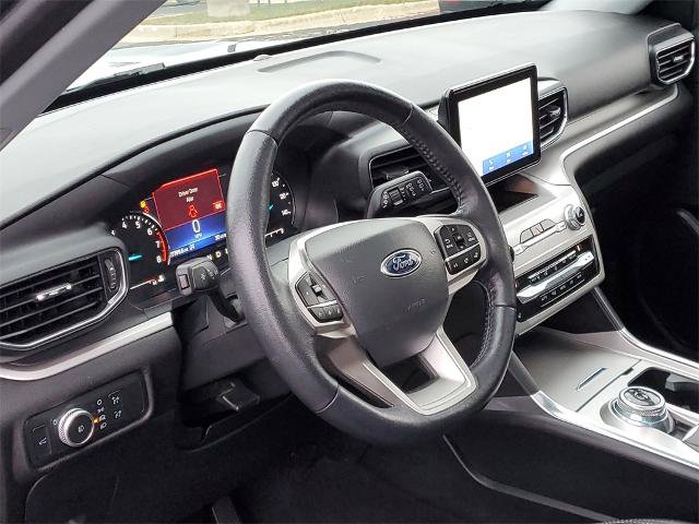Certified 2021 Ford Explorer XLT w/ Equipment Group 202A image 8