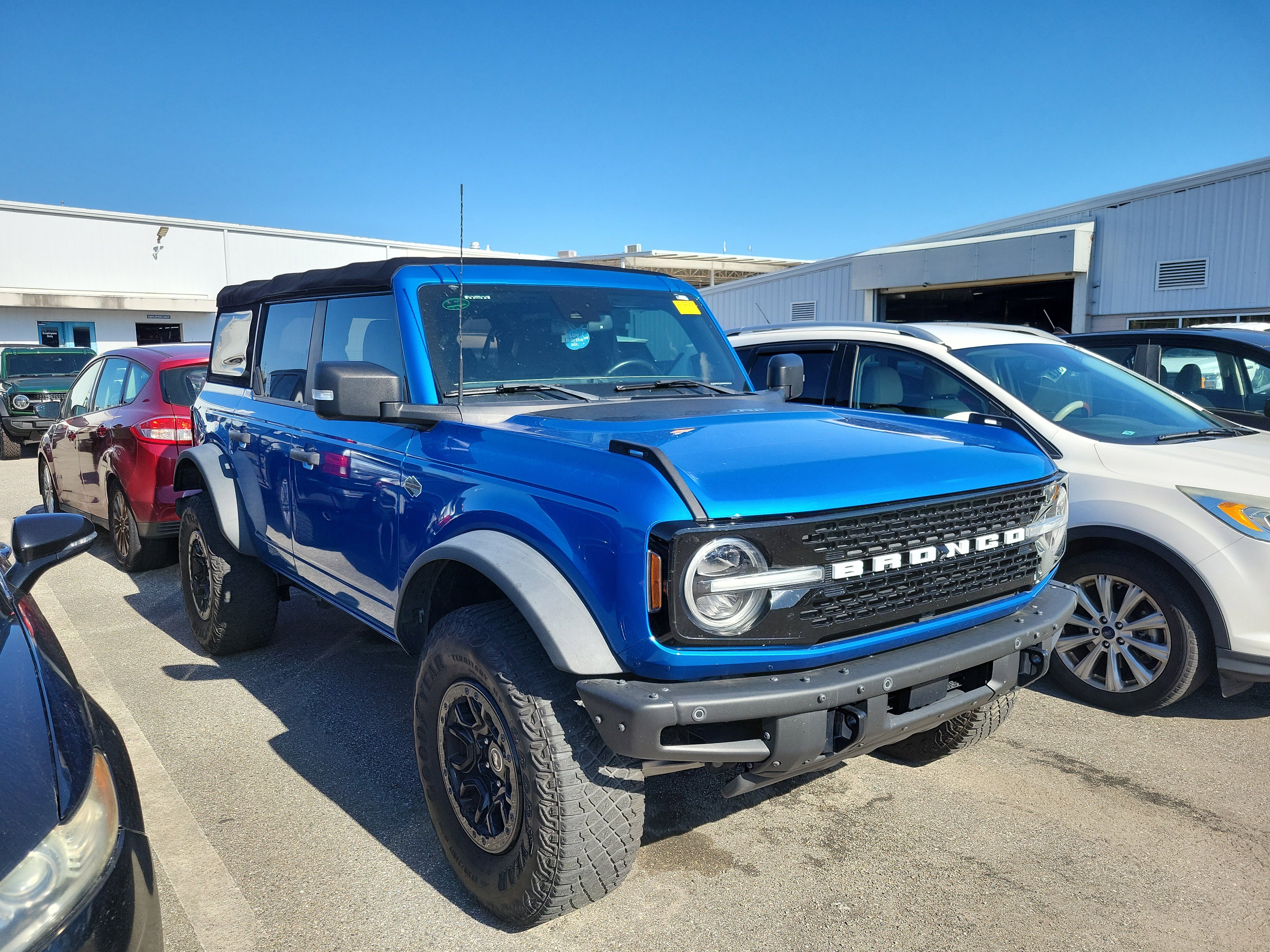 Certified 2022 Ford Bronco Wildtrak image 3