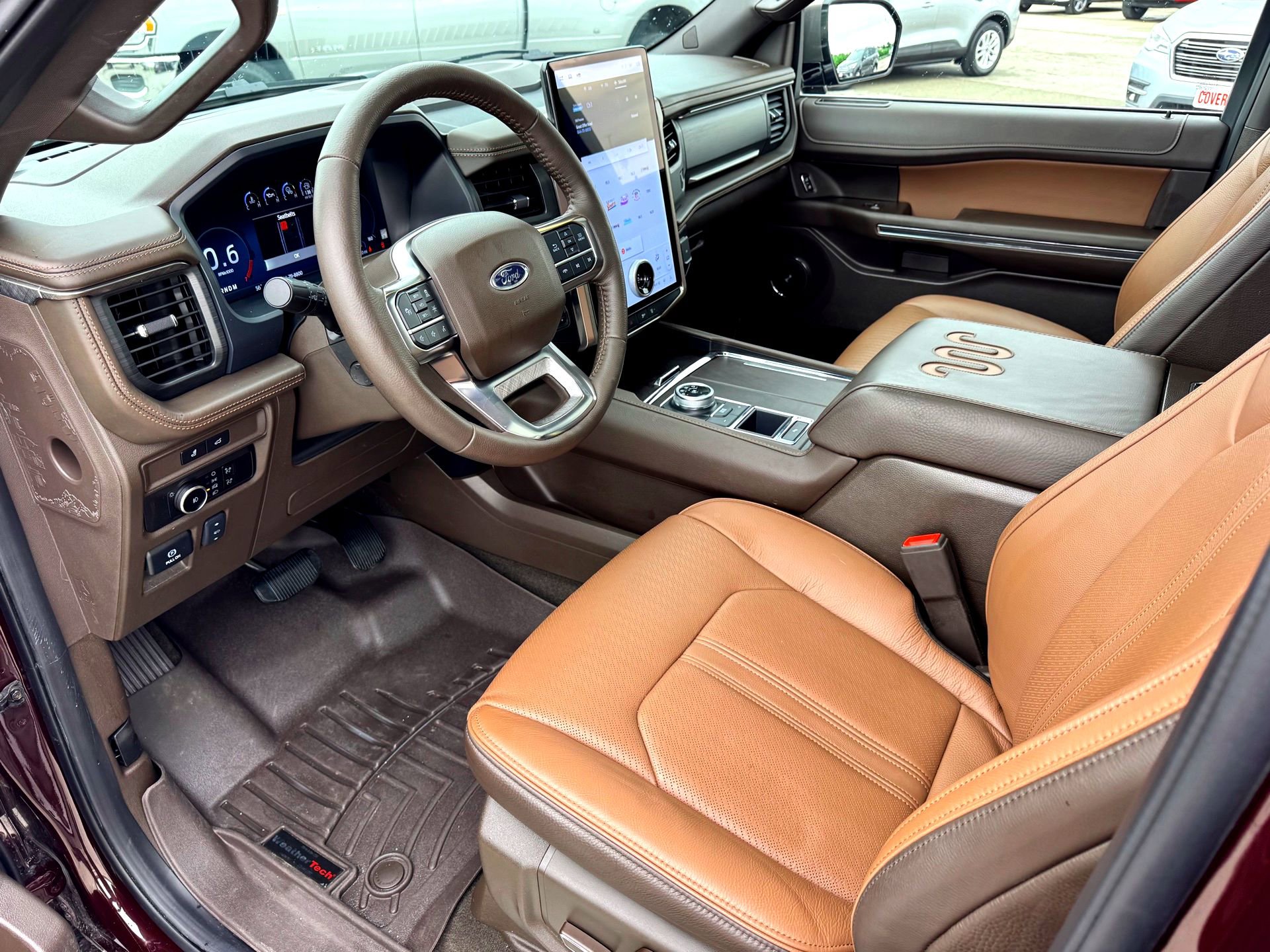 Certified 2024 Ford Expedition King Ranch RWD image 11
