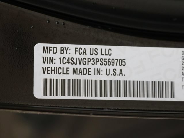 Used 2023 Jeep Grand Wagoneer Series III AWD/4WD image 32