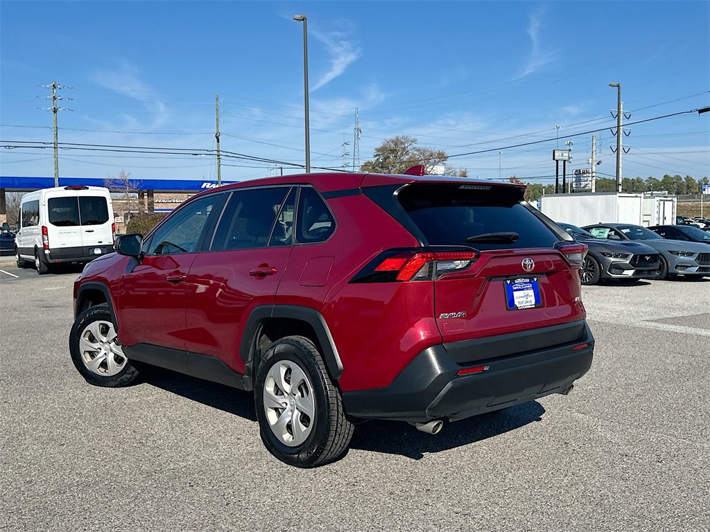 Used 2023 Toyota RAV4 LE image 2