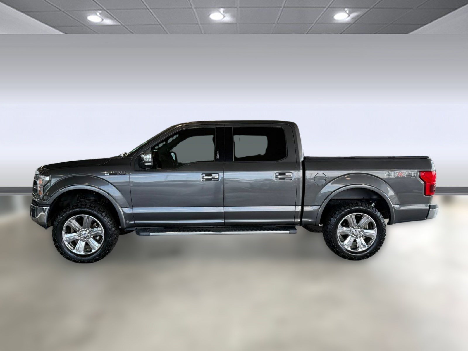 Certified 2019 Ford F150 Lariat w/ Equipment Group 502A Luxury AWD/4WD image 2