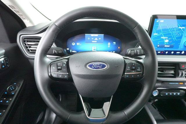 Certified 2025 Ford Escape Platinum AWD/4WD image 14