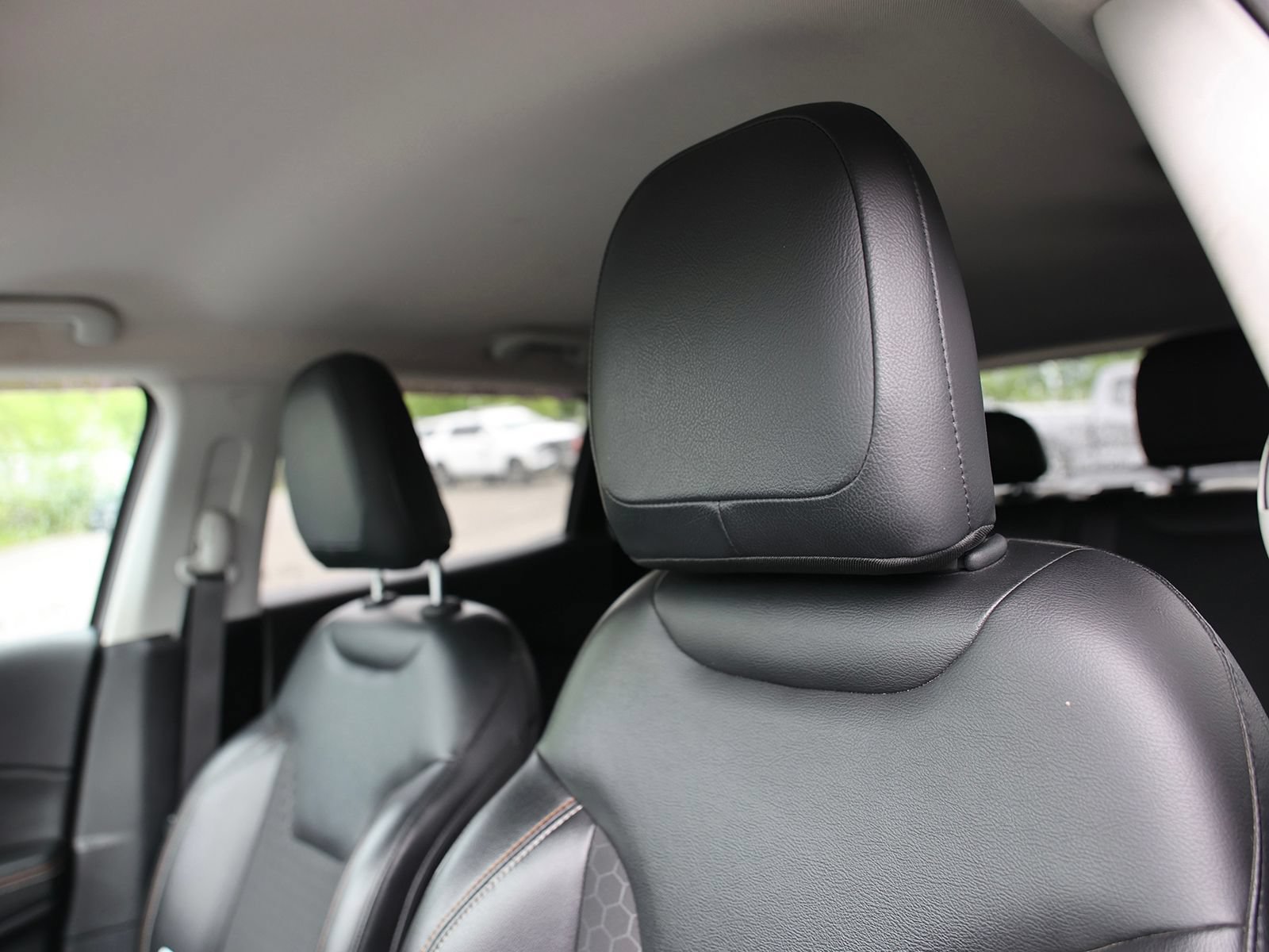 Used 2018 Jeep Compass Latitude AWD/4WD image 20
