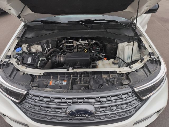 Certified 2023 Ford Explorer XLT w/ Equipment Group 202A AWD/4WD image 50