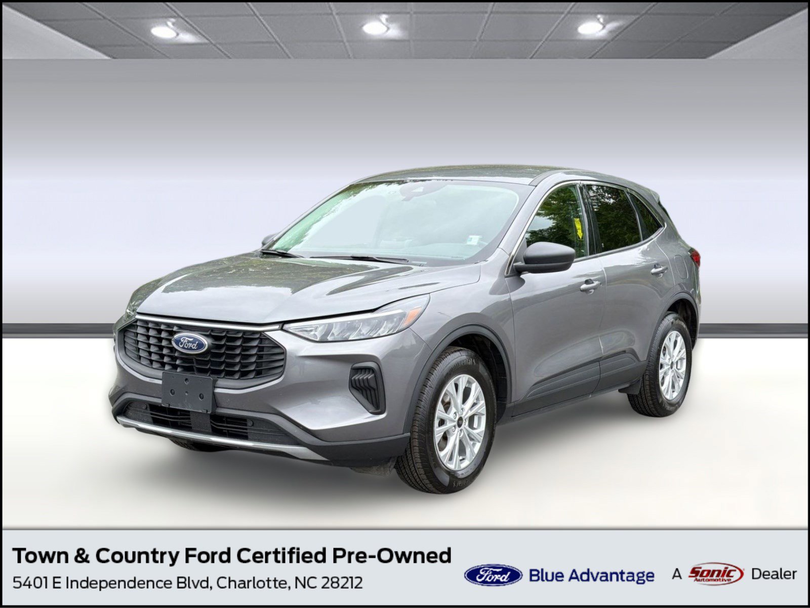 Certified 2023 Ford Escape Active AWD/4WD image 1