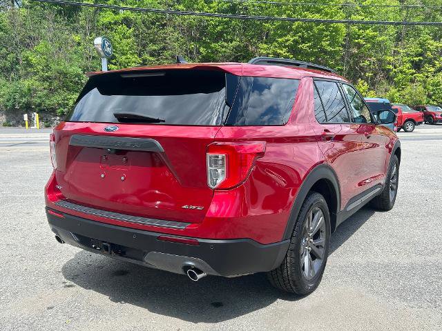 Certified 2023 Ford Explorer XLT w/ Equipment Group 202A AWD/4WD image 2