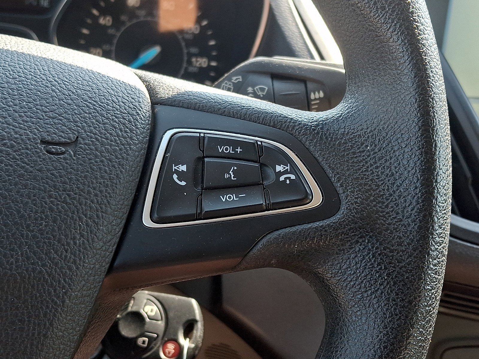 Certified 2018 Ford Escape SE w/ SE Sync 3 Package FWD image 21