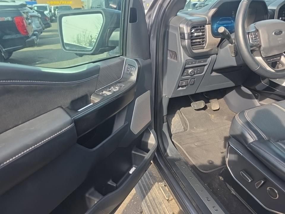 Certified 2022 Ford F150 Platinum w/ Equipment Group 701A High AWD/4WD image 5