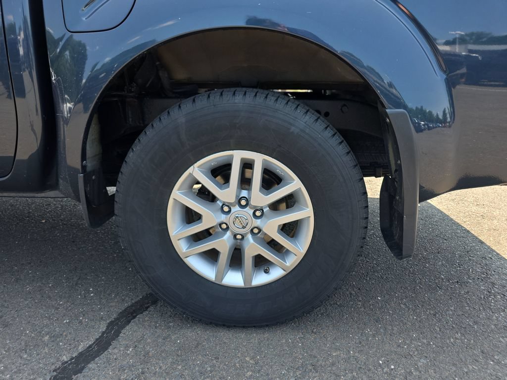 Used 2017 Nissan Frontier SV AWD/4WD image 13