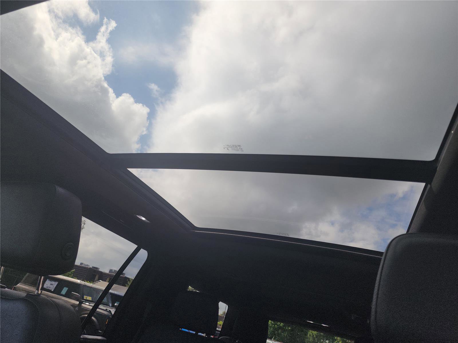 Used 2023 Chevrolet Suburban Z71 w/ Z71 Off-Road Package image 21