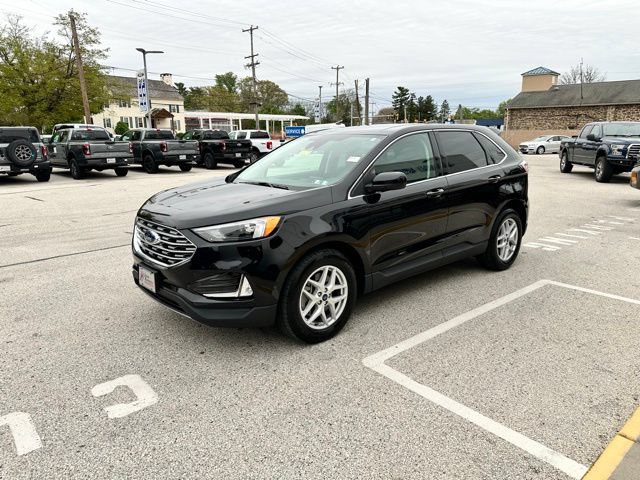 Certified 2022 Ford Edge SEL w/ Convenience Package AWD/4WD image 9