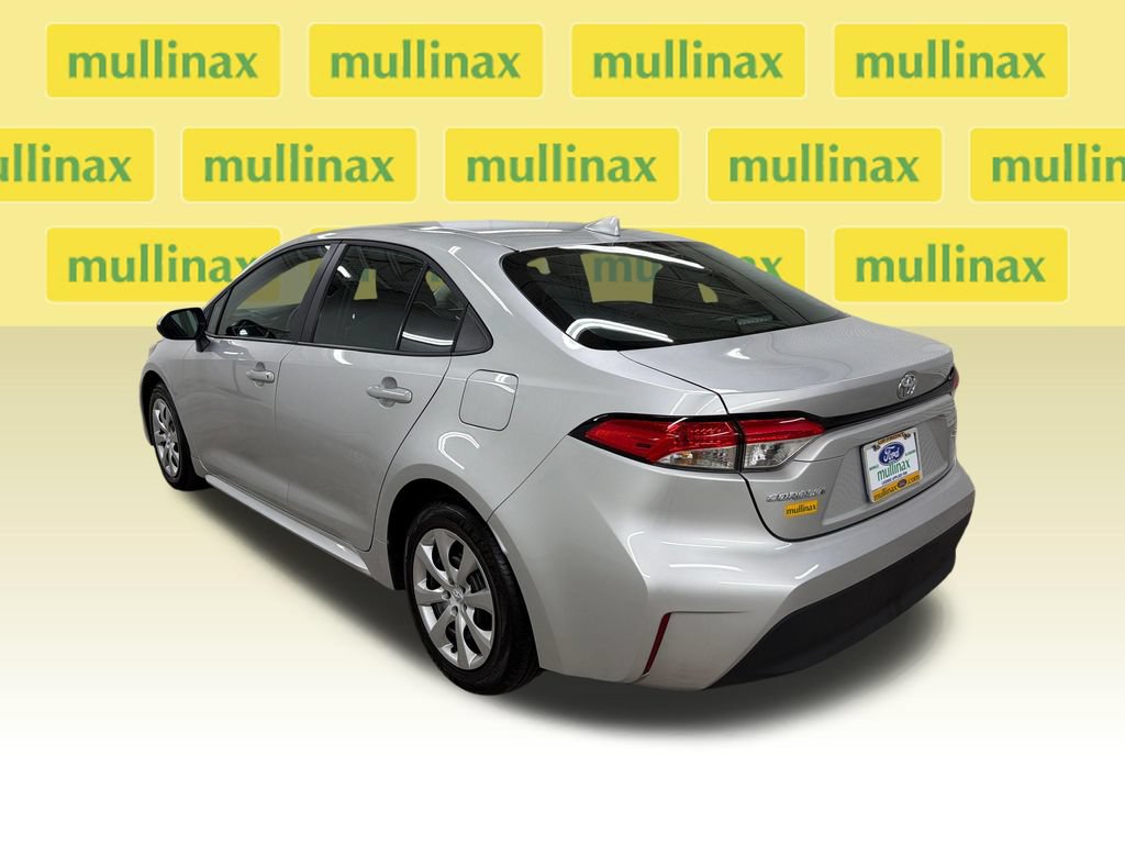 Used 2026 Toyota Corolla LE FWD image 10