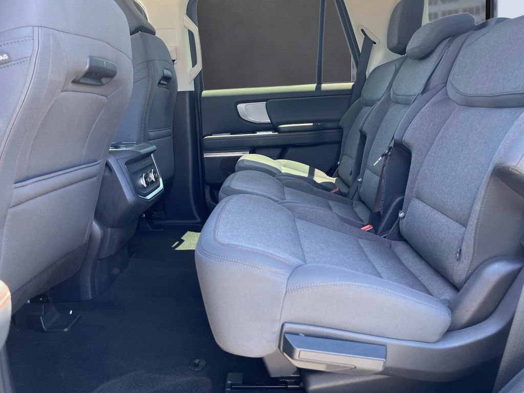 Certified 2025 Ford Expedition Active RWD image 17