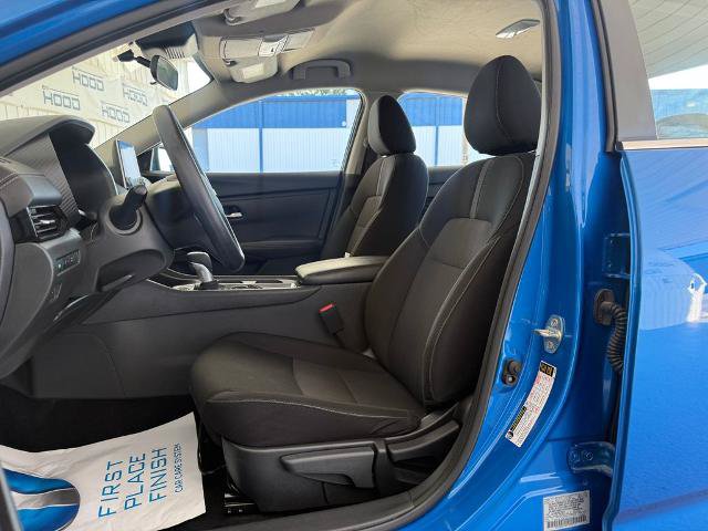 Used 2025 Nissan Sentra SV FWD image 6