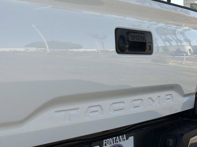 Used 2023 Toyota Tacoma SR5 AWD/4WD image 9