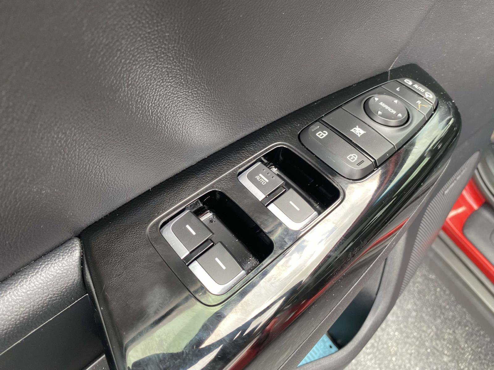 Used 2021 Kia Sportage EX w/ EX Technology Package FWD image 19