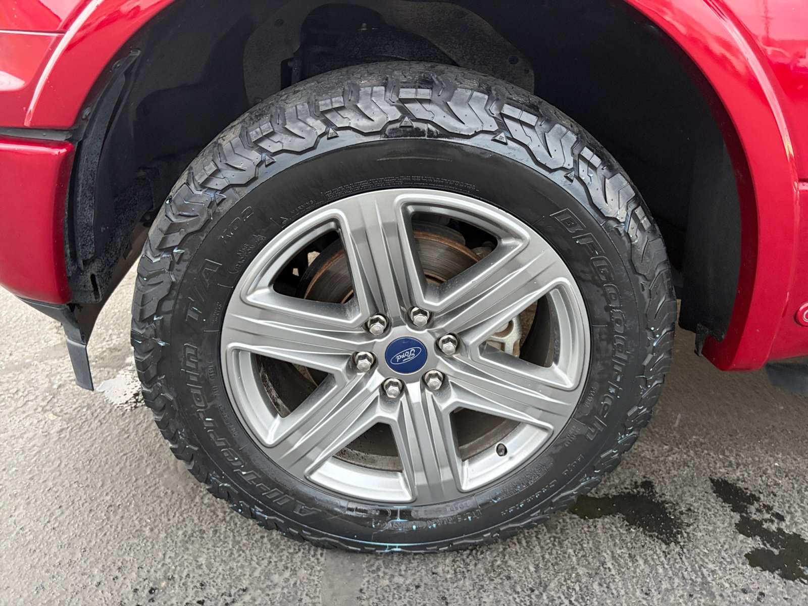 Certified 2018 Ford F150 Lariat w/ Equipment Group 502A Luxury AWD/4WD image 16