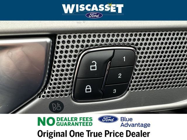 Certified 2022 Ford Explorer Limited w/ Hybrid Equipment Group 310A image 30