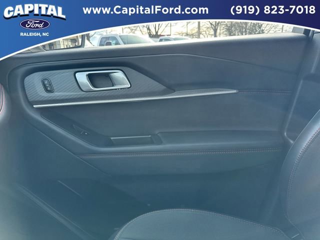 Certified 2025 Ford Explorer ST-Line w/ Premium Package image 25