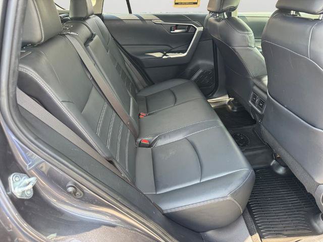 Used 2019 Toyota RAV4 XLE Premium w/ Cold Weather Package AWD/4WD image 8