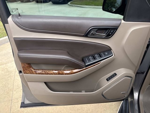 Used 2018 Chevrolet Suburban Premier image 20