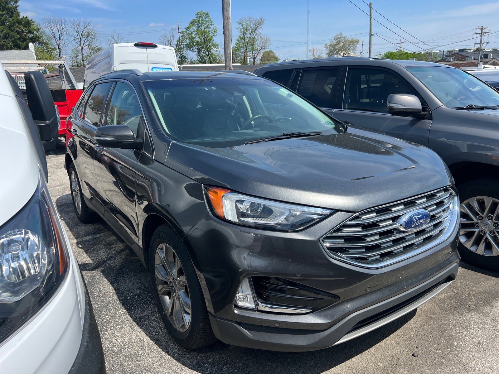 Certified 2020 Ford Edge Titanium image 3