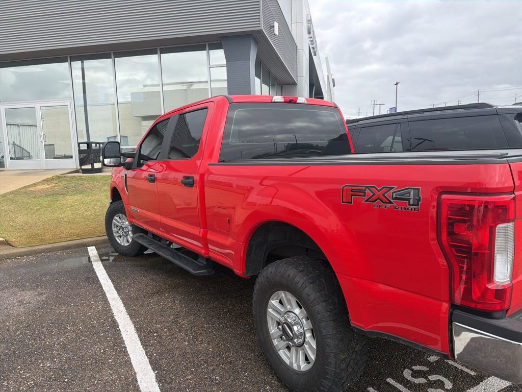 Certified 2019 Ford F250 XL w/ STX Appearance Package image 4